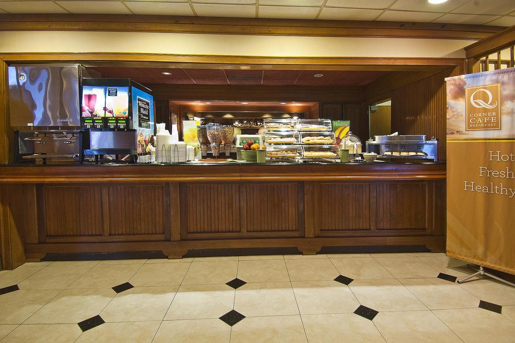 Quality Inn & Suites Baton Rouge West - Port Allen Exterior photo