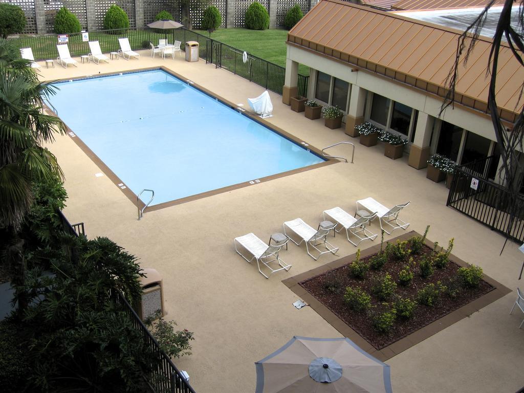 Quality Inn & Suites Baton Rouge West - Port Allen Exterior photo