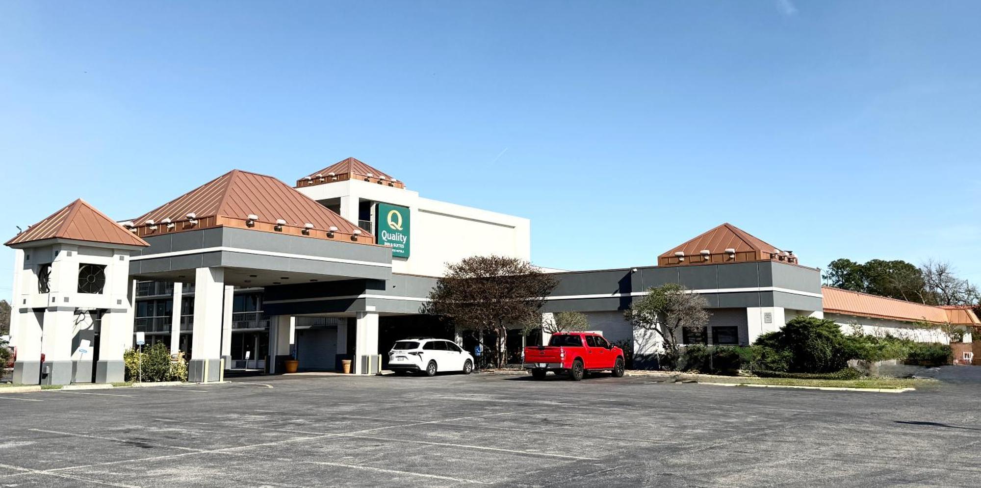 Quality Inn & Suites Baton Rouge West - Port Allen Exterior photo
