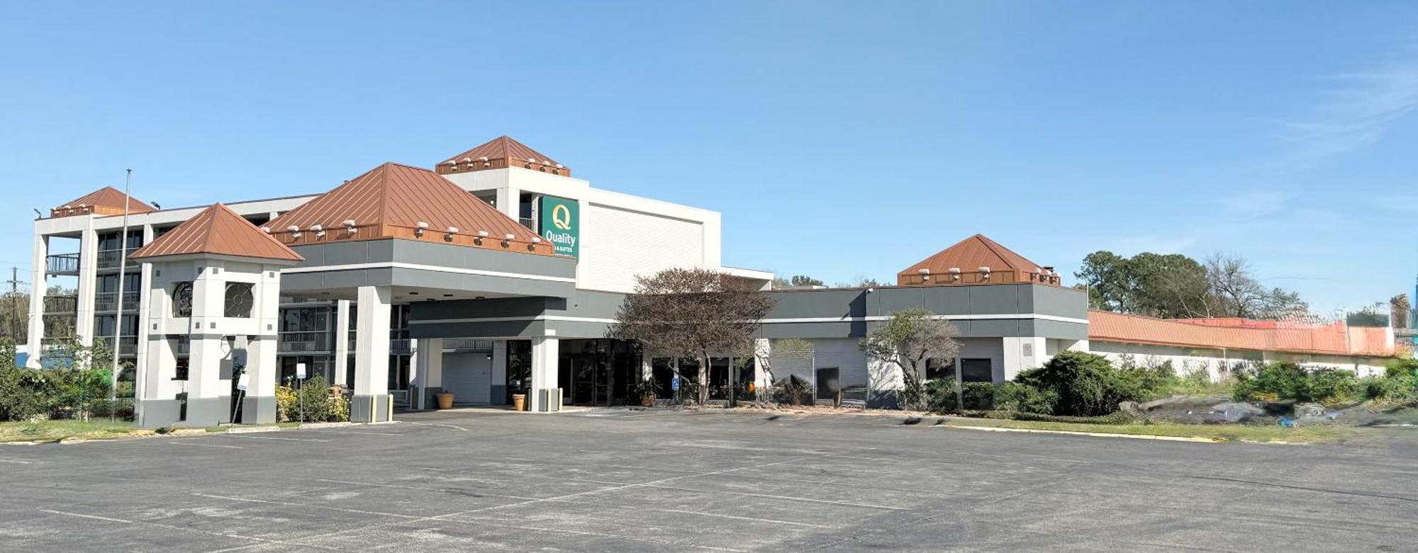 Quality Inn & Suites Baton Rouge West - Port Allen Exterior photo